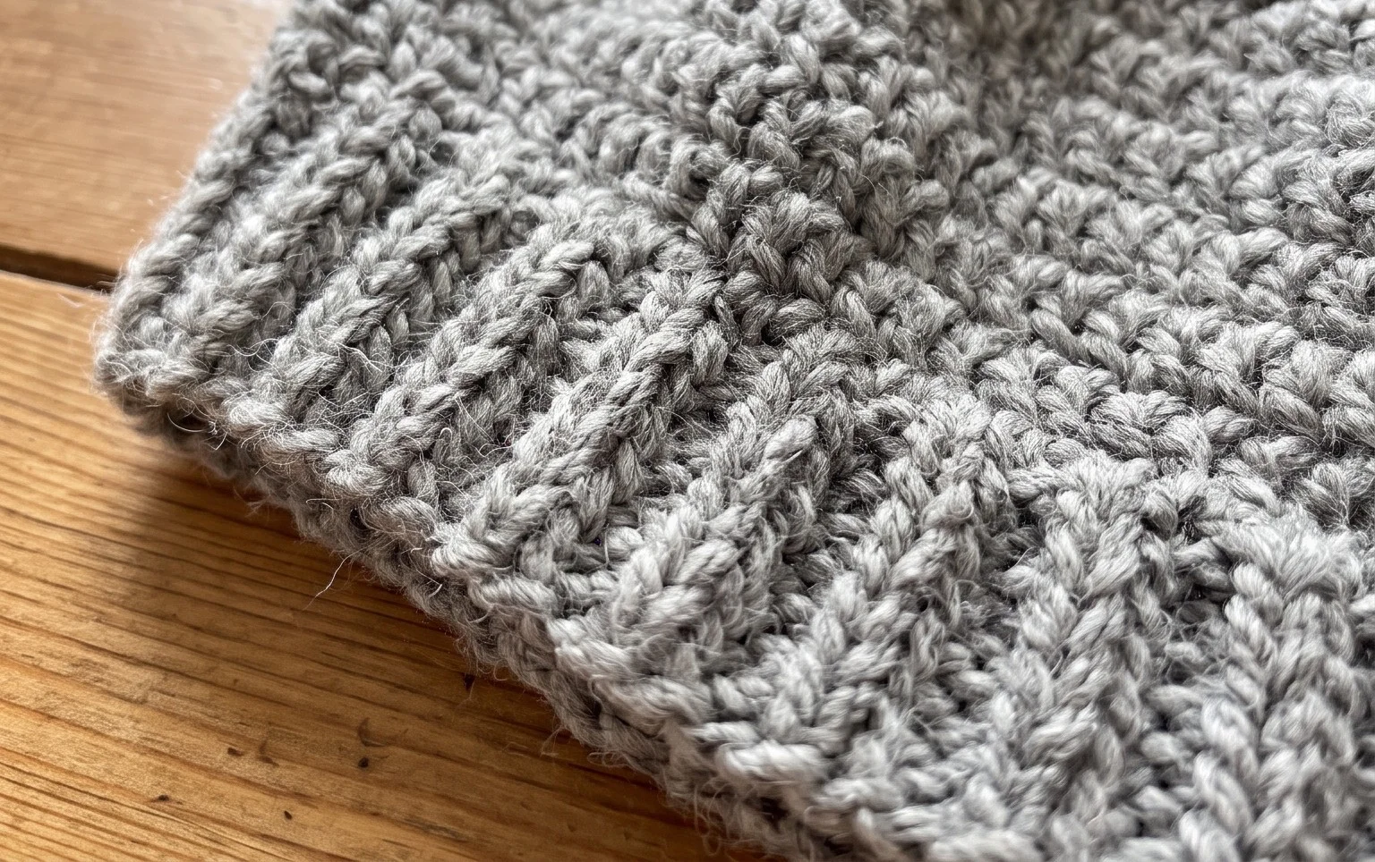 Elegant Hat Free Crochet Pattern