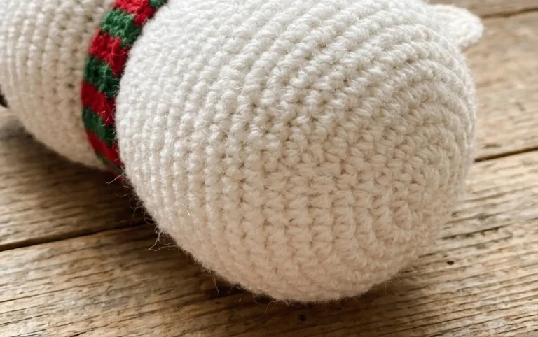Wind Up Crochet Snowman Free PDF Pattern